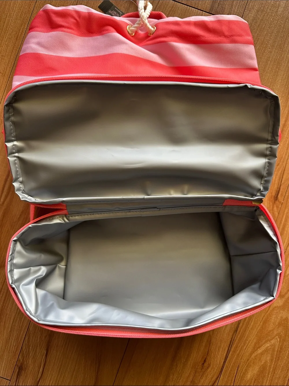 Victoria's Secret Coral and Light Pink Striped Insulated Cooler Bag Backpack - Picture 5 of 5